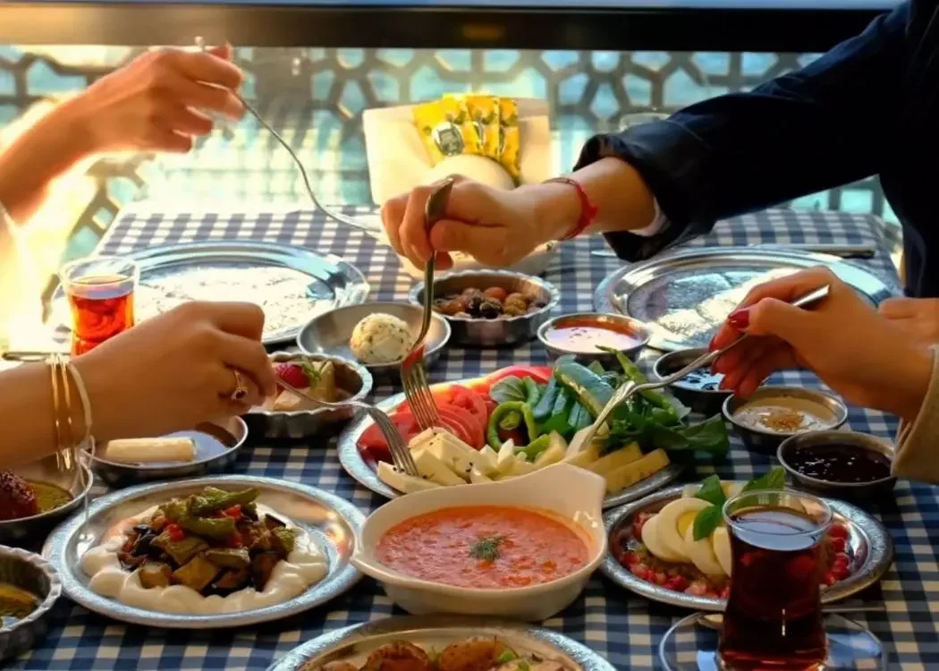 Bosphorus Cruise with Breakfast at Le Vapeur Magique - Image 3
