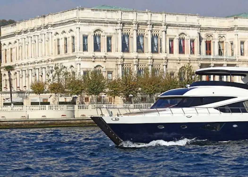Private Bosphorus Yacht Tour - Image 2