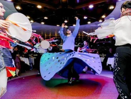 tosunpasa pasa dinner cruise istanbul bosphorus turkish shows belly dancer (3)